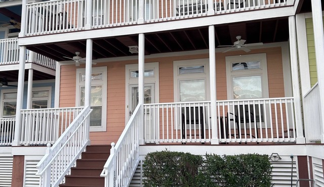 Condo ON THE BEACH in Pass Christian MS with GREAT view and Pool