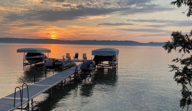 Cottage on TORCH LAKE! August 30-Sept 3 Available!