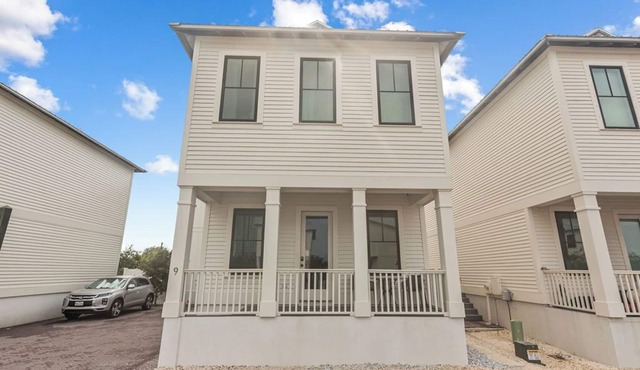 Cottages at Tannin 9 - Two Pools - Easy Beach Access - Signature Properties