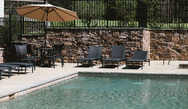 Cozy 3BR Getaway | Minutes from the Water
