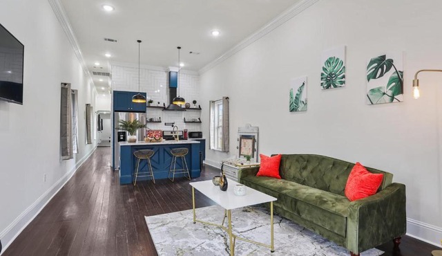 Cozy 3BR w fire pit near streetcar & Superdome