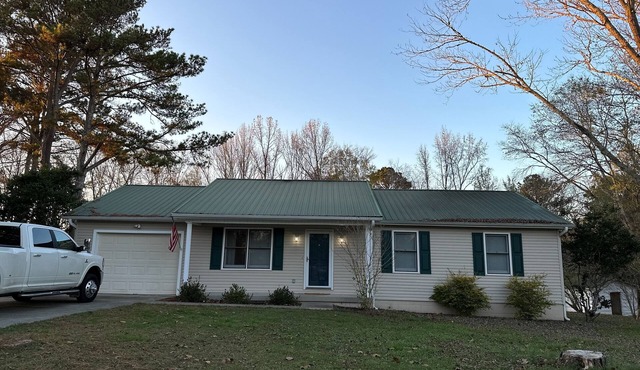 🏡 Cozy Home <5 Miles to Boat Ramp—Book Now!