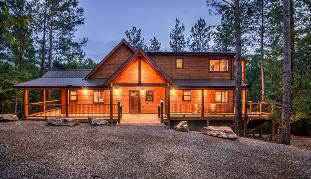 Crystal Ridge, Wet Spa, Pool Table, Arcade Game, Hot Tub, Wood-burning Fireplace