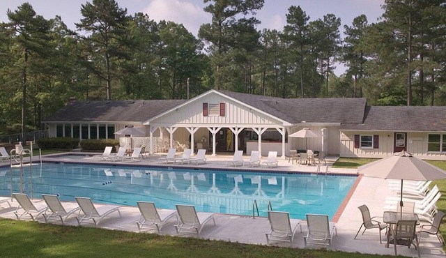 CW Villas at Fairfield |1BR/1BA King Balcony Suite