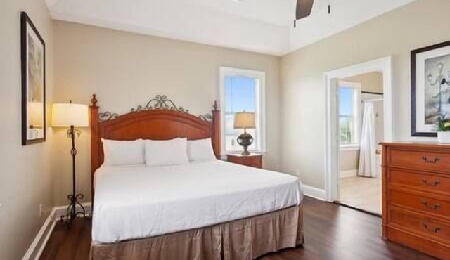 Cypress Cottage St.1