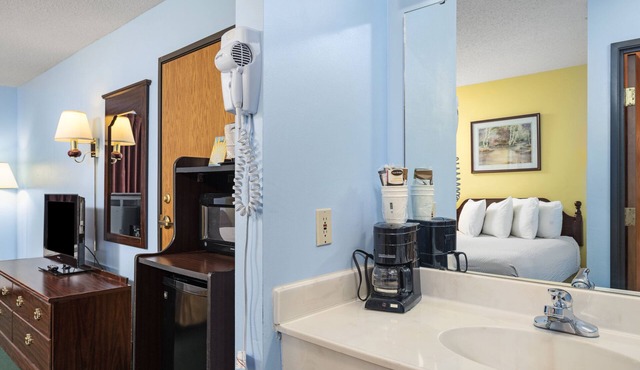 Days Inn by Wyndham Battlefield Rd/Hwy 65 in Springfield