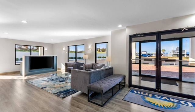 Days Inn by Wyndham Enterprise