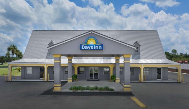 Days Inn by Wyndham Lake City I-75