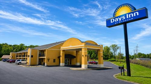 Days Inn by Wyndham Scottsboro AL