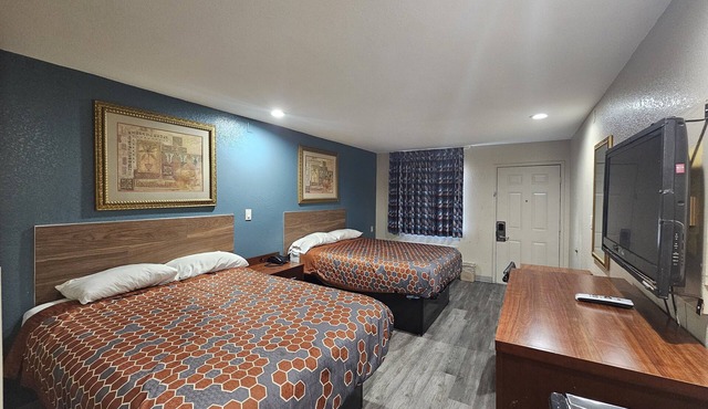Deluxe Inn