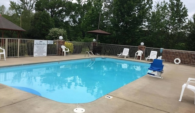 Discover More of Cabot! Pet-friendly Unit w/FREE Breakfast, FREE Parking!