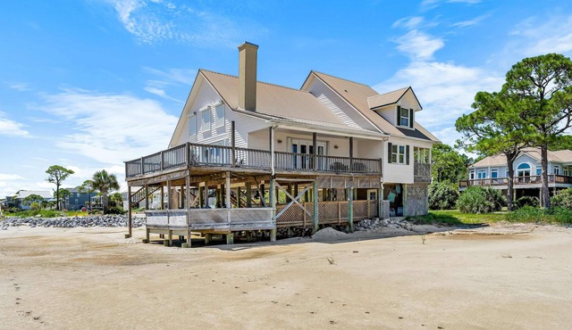 Dog-friendly beach house w/stunning water views, wrap-around decks & a loft