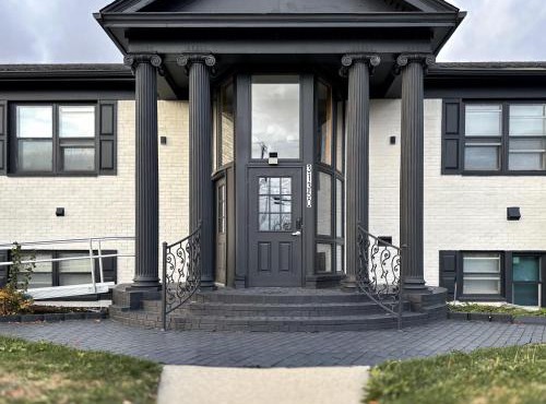 DTW Suites in Romulus