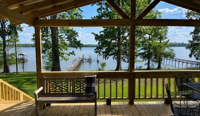 Eagle Lake Hideaway Beautiful 3 bedroom Lakefront home Peaceful Private lot