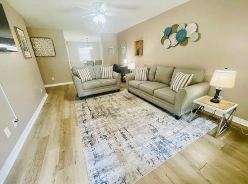 Eastgate 17A beautiful townhouse