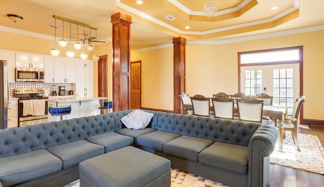 Easy Dtwn NOLA Commute! Elegant Home w/Yard