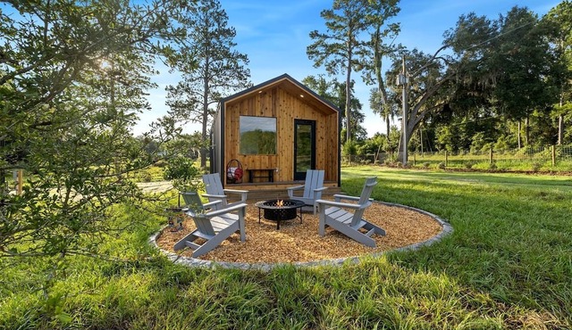 Entire Farm Retreat with Three Modern Cabins in Lake City, Florida, Perfect for an Event or Large Family Getaway