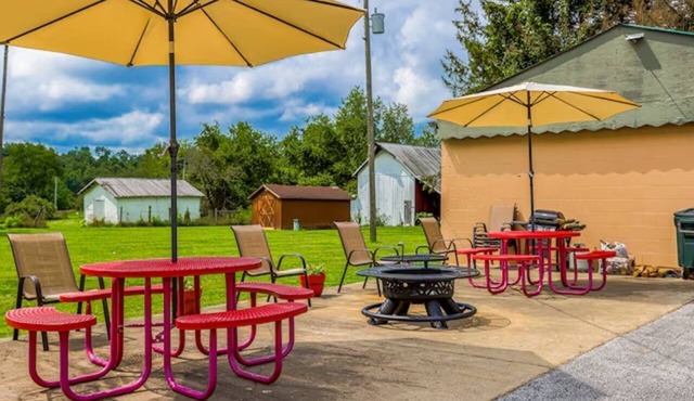 Explore Cadiz Attractions from This Double-Bed Room with Free Parking in Harrison County