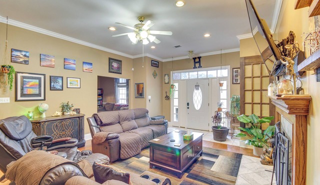 Explore Gulf Coast & Beyond! Home w/Yard & Games