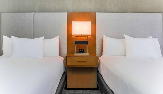 Family-Friendly & Pet-Friendly Room Near Delta Flight Museum - 1.1 miles away