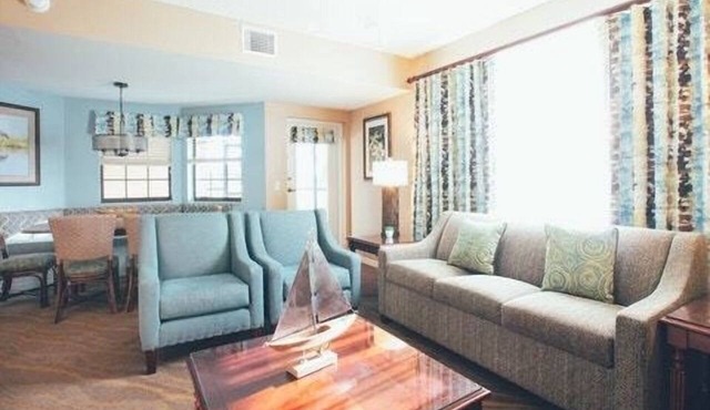 Family-Friendly Resort with Water Activities! Pool, Hot Tub & Gym Access, Golf!