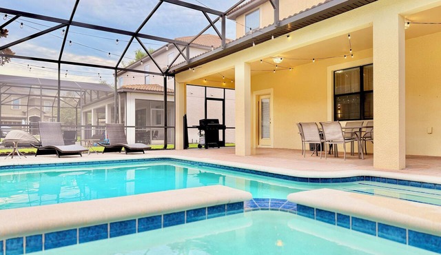 Family Home with Pvt Pool, BBQ Grill, PS5 & Game Room, Walk to Clubhouse