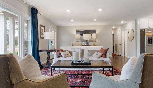 "Franklin, My Dear." is 5 minutes away from downtown Franklin! in Franklin