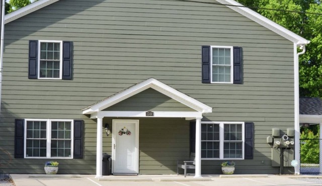 Free Ruby Falls Ticket & More-Rock City View-Fire Pit-Relaxation-Country Getaway-Spacious Townhome