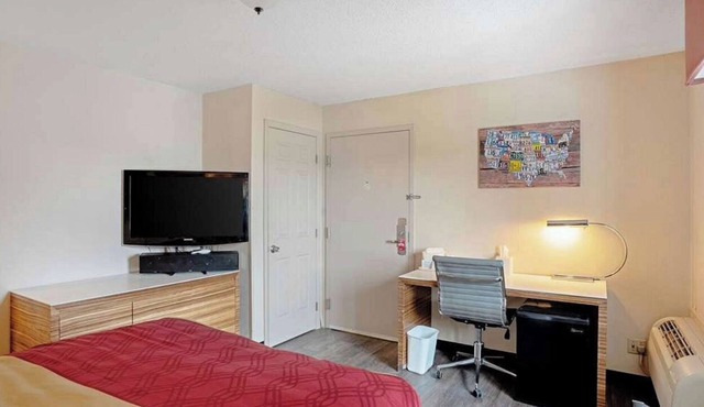 Fully Furnished Studio Available in Clinton, IA in Clinton