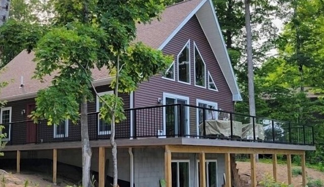 Gorgeous Burt Lake Waterfront Home!