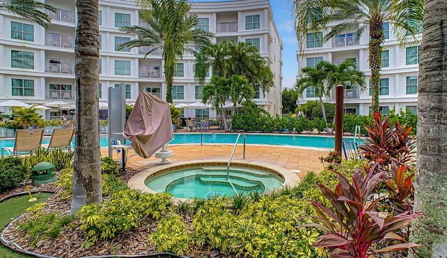 Great 1 bed/1 bath pet friendly condo at the Melia hotel