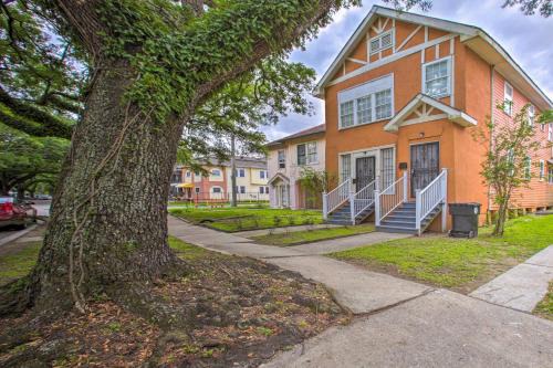 Great for Couples! NOLA Apt 3 Mi to Bourbon St