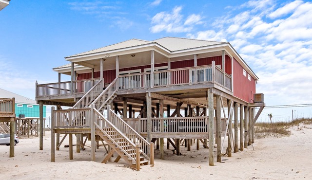 Gulf-Side Beach House, Sleeps 14, Gulf Views, Dauphin Island