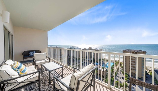 Gulf Views - Sleeps 6 | Gulf Shores | Direct Beach Access