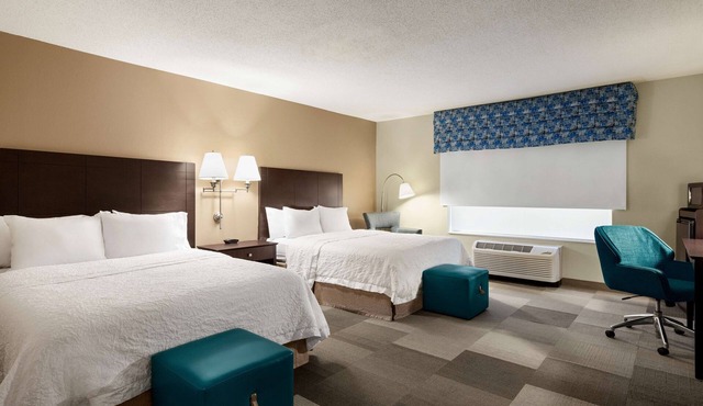 Hampton Inn & Suites Atlanta Airport West/Camp Creek Pkwy