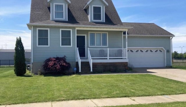 Harbor Escape- Minutes to beaches, Arts District, Harbor Shores & St Joseph in Benton Harbor