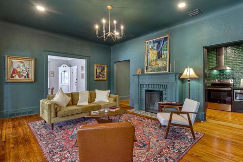 Heart of Historic Dtwn Eustis! MCM-Inspired Unit