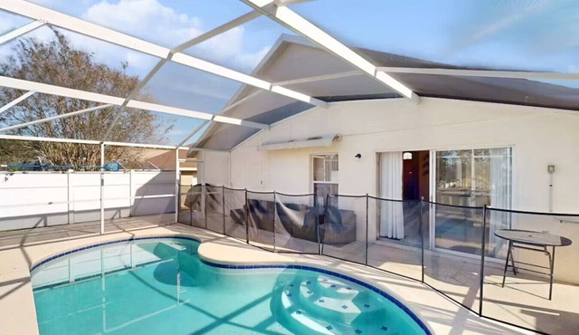 Heated Pool House near Disney World | Pet Friendly