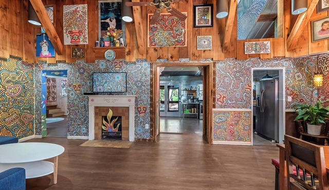 Hidden Atlanta Oasis w/Dreamy, Secret Garden