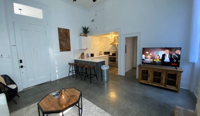 Historical and modern gem in the heart of the city