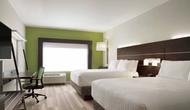 Holiday Inn Express Hotel & Suites Canton by IHG