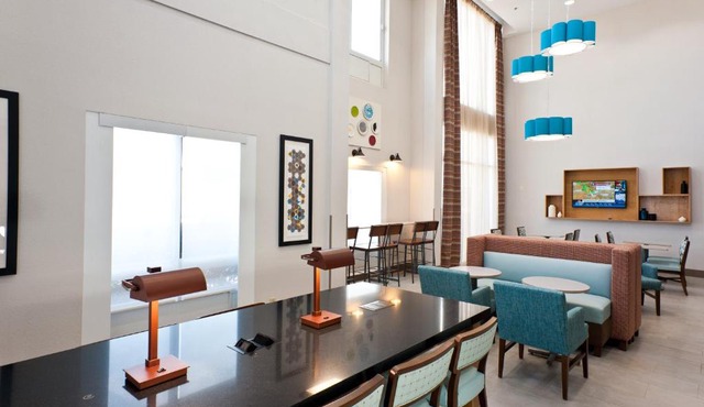 Holiday Inn Express Hotel & Suites Scott-Lafayette West by IHG