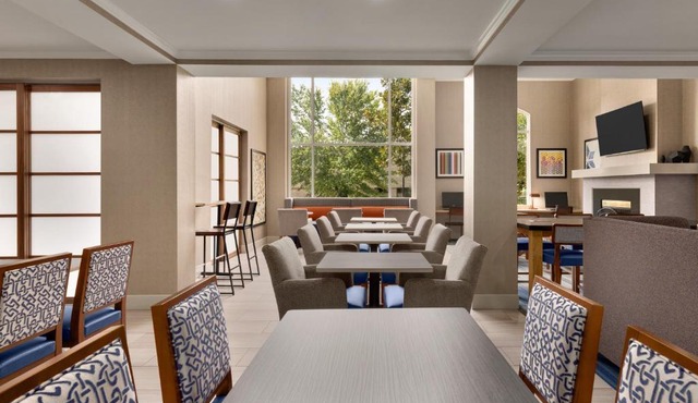 Holiday Inn Express & Suites Auburn - University Area by IHG