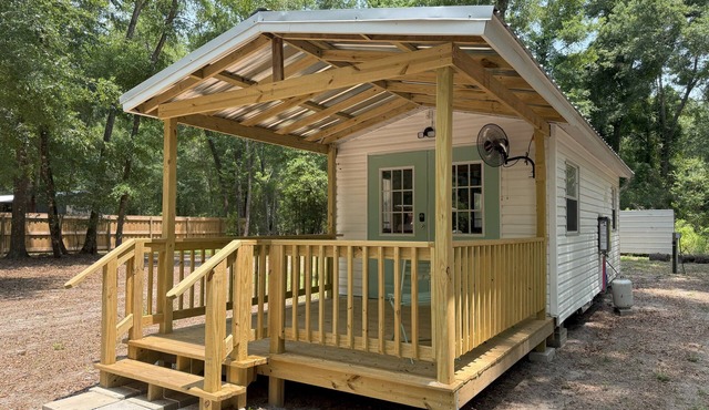 Holly Springs Cabin