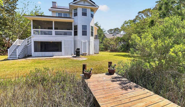 Hot Tub + Screened Porches │ Private Dock & Marsh Sunset Views