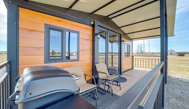 Hunt, Fish & Explore! Tiny Home Near Oologah WMA in Nowata