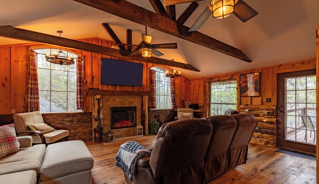 Lake Escape – Hot Tub, Firepit, Views