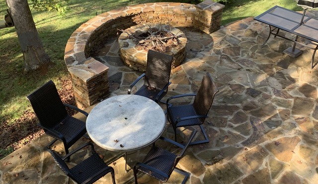 Lake Front Home Sleeps 18. Great water, dock, and large separate gameroom