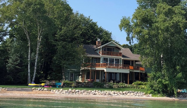 LAKE HOUSE on Beautiful TORCH LAKE - 175' of lakefront on 1.5 acres to enjoy!