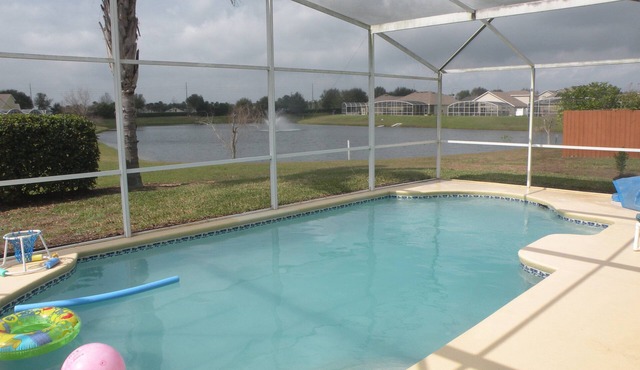 Lake View Dream Villa 5 Themed Bedrooms Private Sunny Pool,